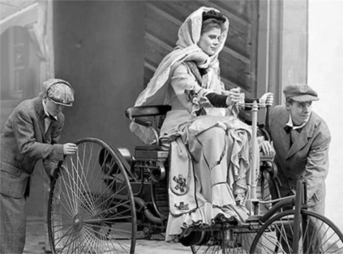 Bertha Benz prima călătorie cu mașina