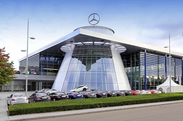 Birou Mercedes-Benz din Stuttgart